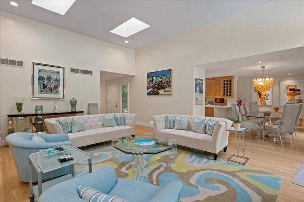 Chandelier, Dining room, Interior, Living room, Recessed Lighting, Wood Texture Flooring