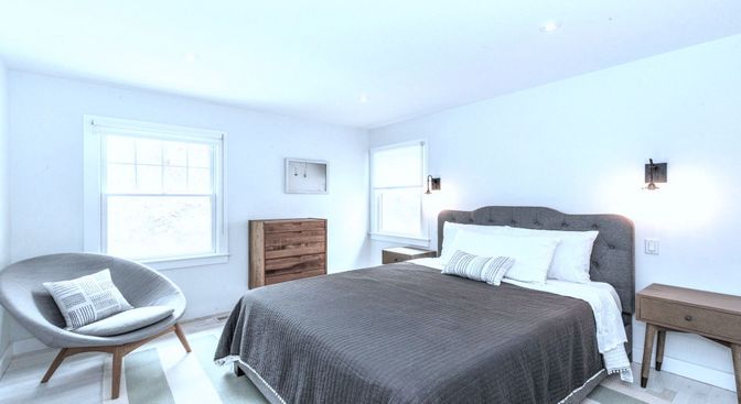 Bedroom, Interior, Recessed Lighting, Wood Texture Flooring