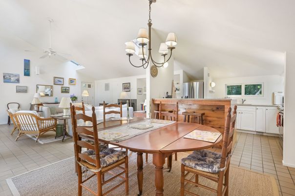 Dining room, Interior, Living room, Pendant Lights