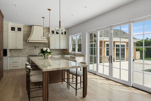 Dining room, Interior, Kitchen, Pendant Lights, Recessed Lighting, Wood Texture Flooring