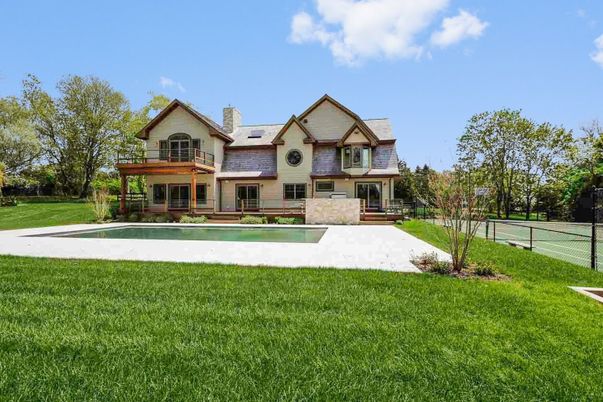 Backyard, Exterior, Pool