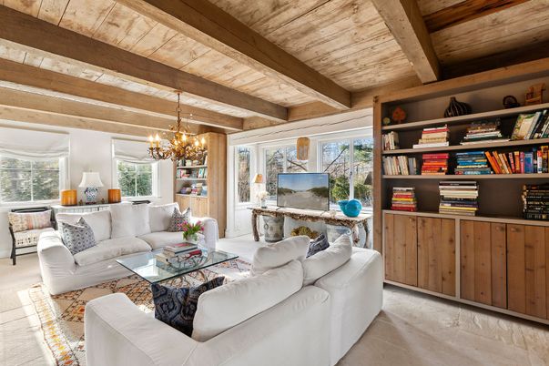 Chandelier, Dining room, Interior, Living room, Wooden Beams, Wooden Ceilings