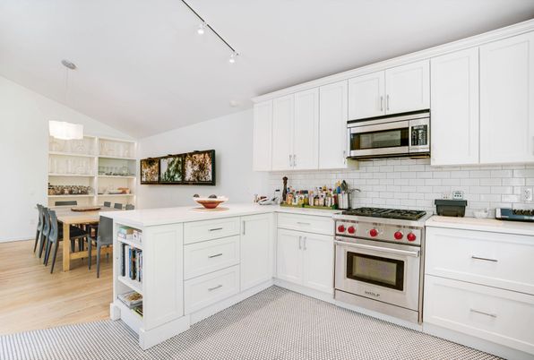 Dining room, Interior, Kitchen, Pendant Lights, Stainless Steel Appliances, Wood Texture Flooring