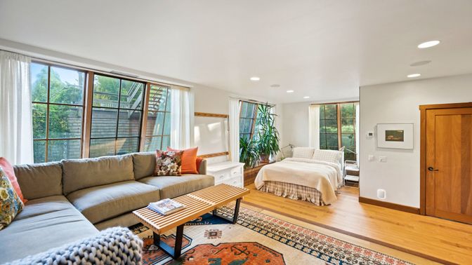 Interior, Living room, Recessed Lighting, Wood Texture Flooring