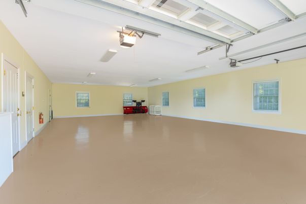 Garage, Interior