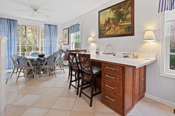 Dining room, Interior