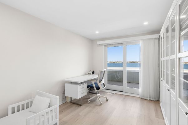 Home Office, Interior, Recessed Lighting, Water, Wood Texture Flooring