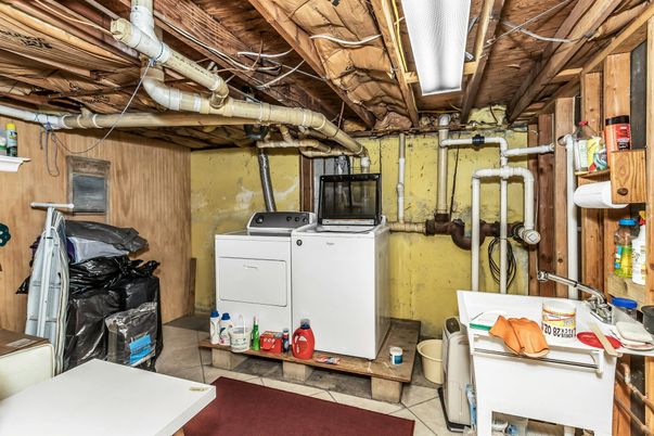 Interior, Washer