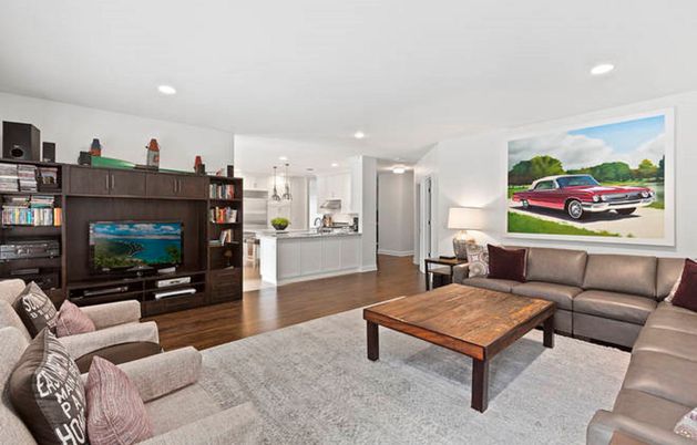 Interior, Kitchen, Living room, Pendant Lights, Recessed Lighting, Wood Texture Flooring