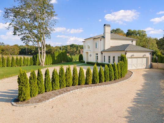 Backyard, Detached Garage, Exterior