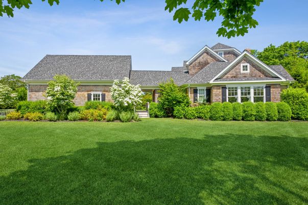 Exterior, Facade, Brick Facade, Ranch