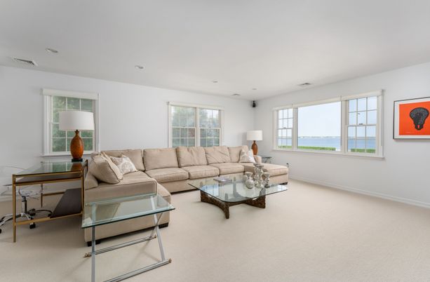 Interior, Living room, Recessed Lighting, Water