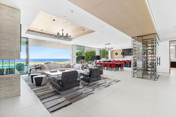 Dining room, Interior, Living room, Pendant Lights, Recessed Lighting, Water