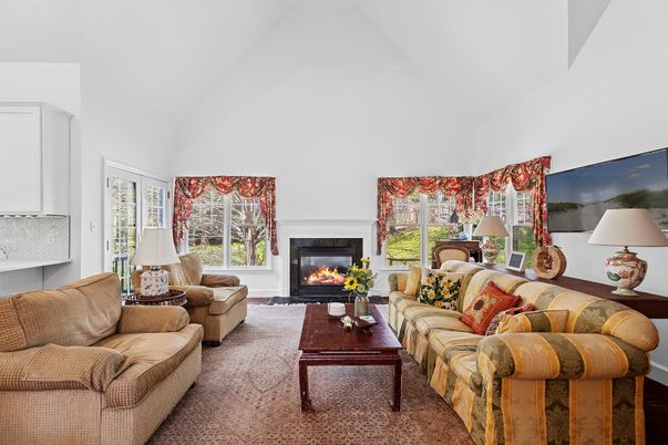 Fireplace, Interior, Living room