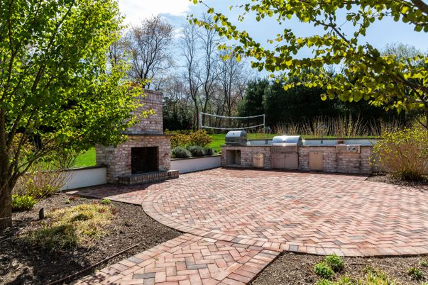 Exterior, Fireplace