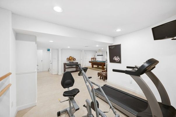 Fitness Equipment, Interior, Recessed Lighting