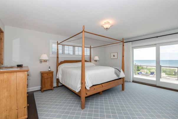 Bedroom, Interior, Water