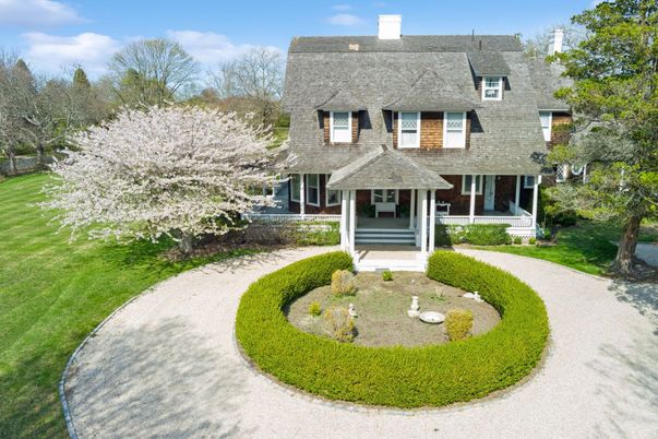 Backyard, Exterior, Facade, French Provincial