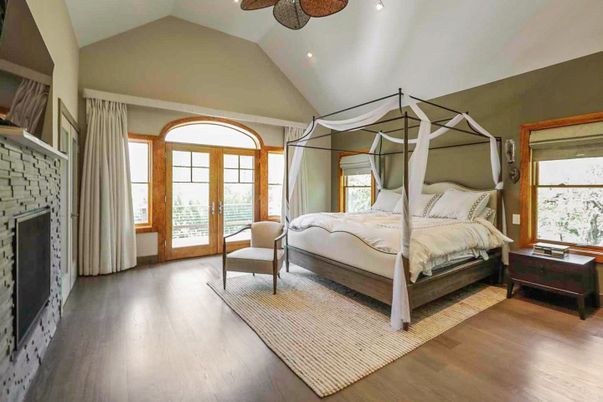 Bedroom, Fireplace, Interior, Recessed Lighting, Wood Texture Flooring