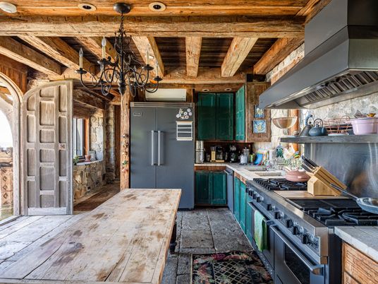 Chandelier, Interior, Kitchen, Stainless Steel Appliances, Wooden Beams, Wooden Ceilings