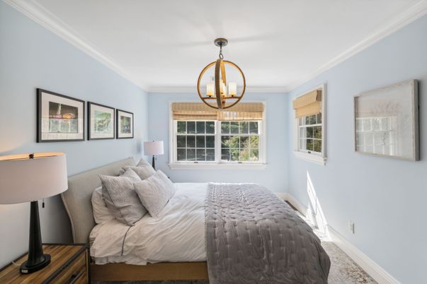 Bedroom, Interior, Pendant Lights