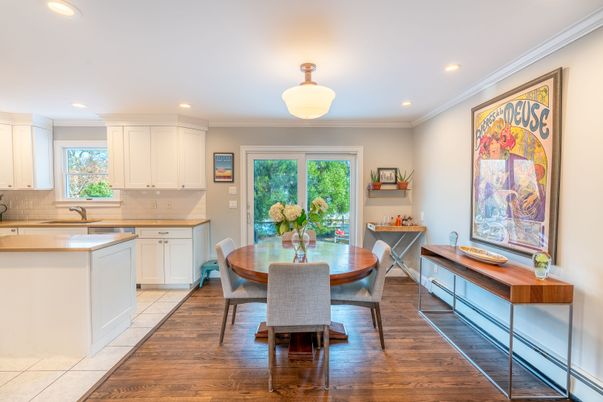 Dining room, Interior, Kitchen, Recessed Lighting, Wood Texture Flooring