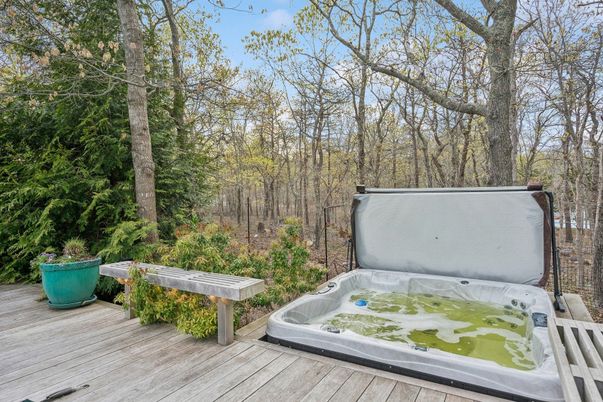 Exterior, Hot Tub