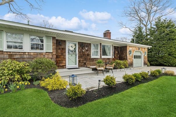 Attached, Backyard, Exterior, Facade, Brick Facade, Ranch