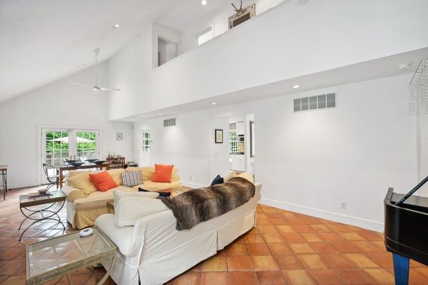 Dining room, Interior, Living room, Recessed Lighting