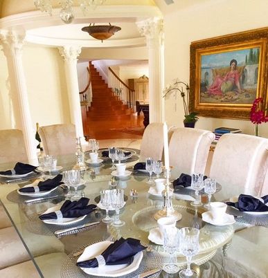Dining room, Interior