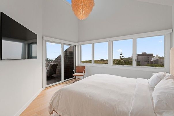 Bedroom, Chandelier, Interior, Wood Texture Flooring