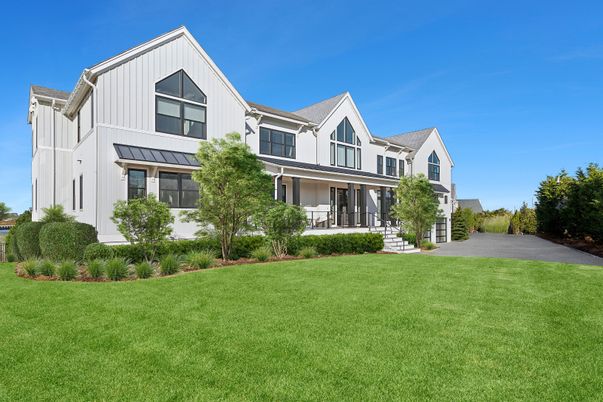 Backyard, Exterior, Facade, Farmhouse