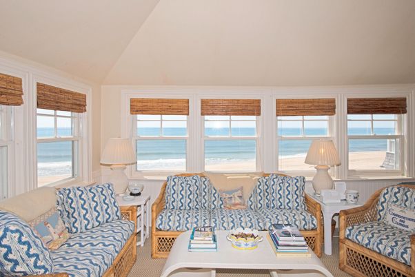 Interior, Living room, Water
