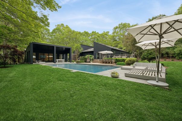 Backyard, Exterior, Pool