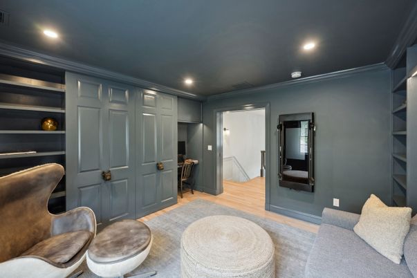 Interior, Recessed Lighting, Wood Texture Flooring