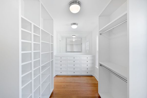 Interior, Walk-in Closets, Wood Texture Flooring
