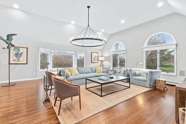 Interior, Living room, Pendant Lights, Recessed Lighting, Wood Texture Flooring