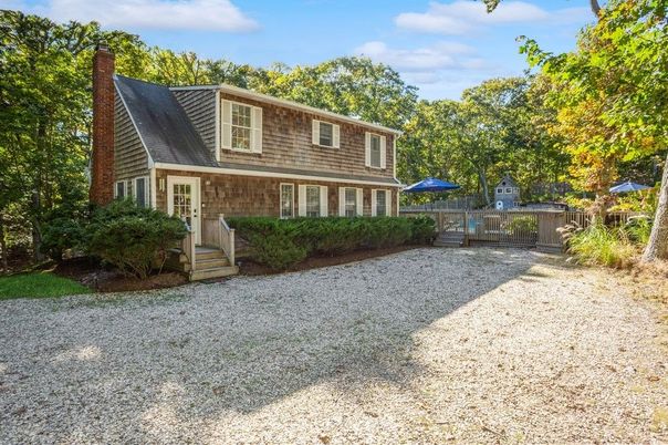 Exterior, Facade, Cape Cod