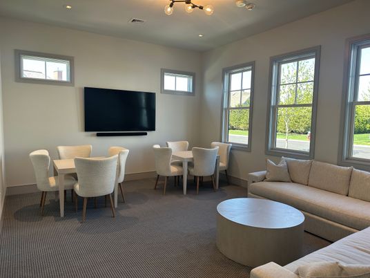 Dining room, Interior, Living room, Recessed Lighting