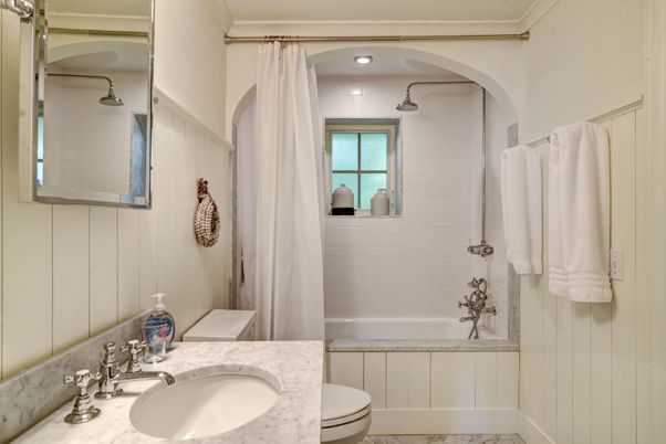 Bathroom, Interior, Marble, Recessed Lighting