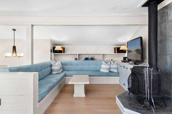Interior, Living room, Pendant Lights, Wood Texture Flooring