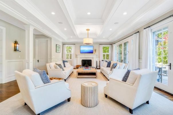 Fireplace, Interior, Living room, Pendant Lights, Recessed Lighting, Wood Texture Flooring