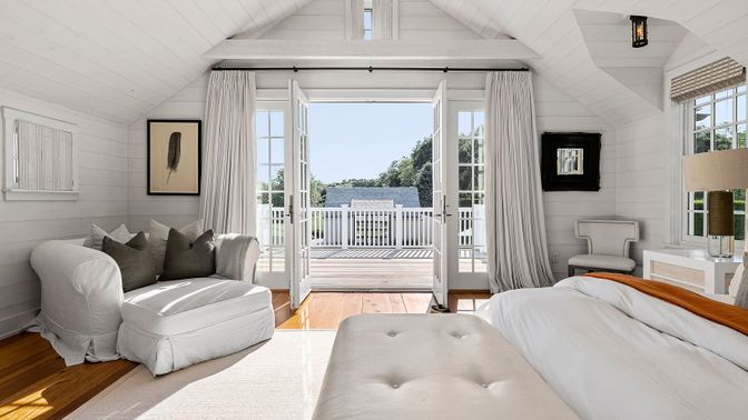 Bedroom, Interior, Water, Wood Texture Flooring
