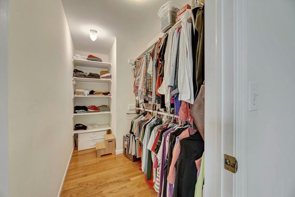 Interior, Walk-in Closets, Wood Texture Flooring