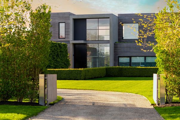 Backyard, Exterior, Facade, Modern