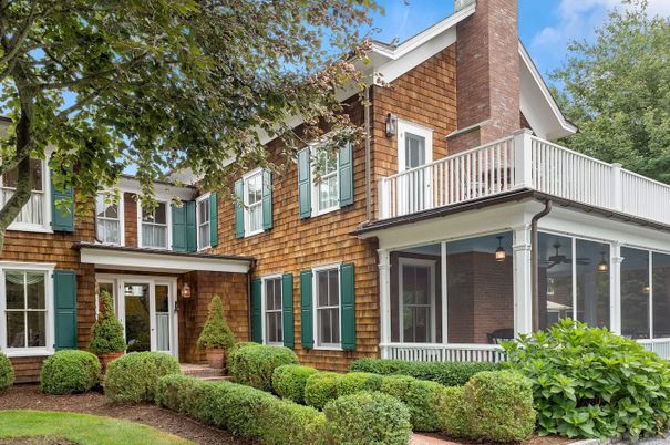Exterior, Facade, Brick Facade, Farmhouse