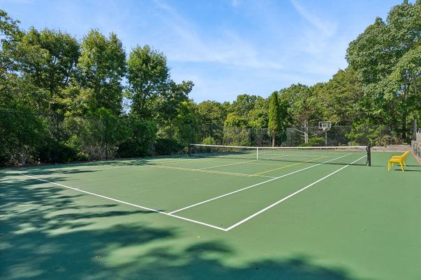 Exterior, Tennis Courts