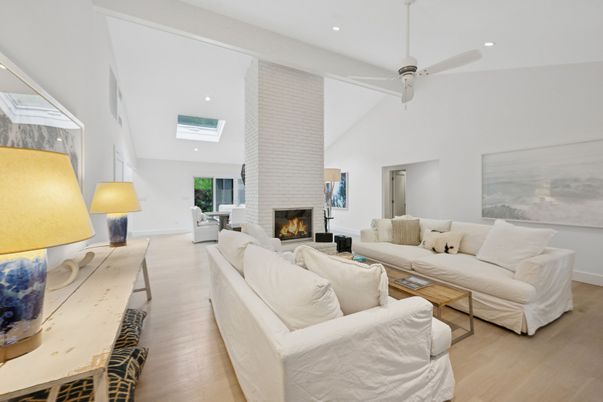 Fireplace, Interior, Living room, Recessed Lighting