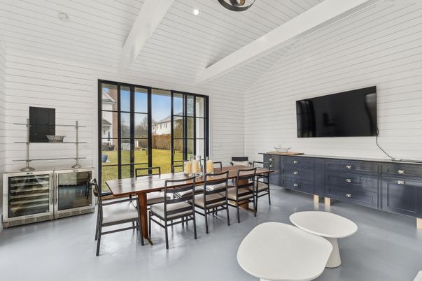 Dining room, Interior, Recessed Lighting