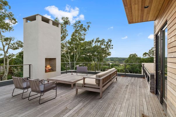 Exterior, Fireplace
